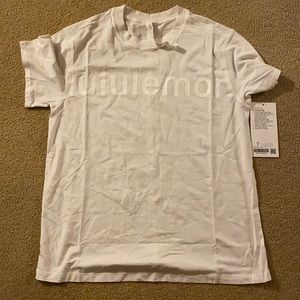 Lululemon graphic tee